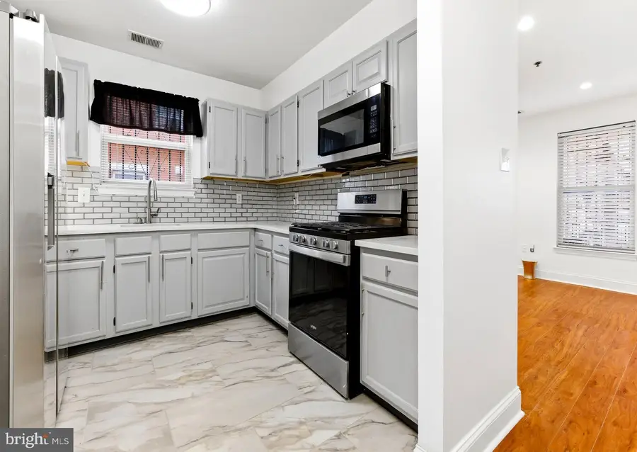 576 Washington St, Camden, NJ 08103 - Image #3