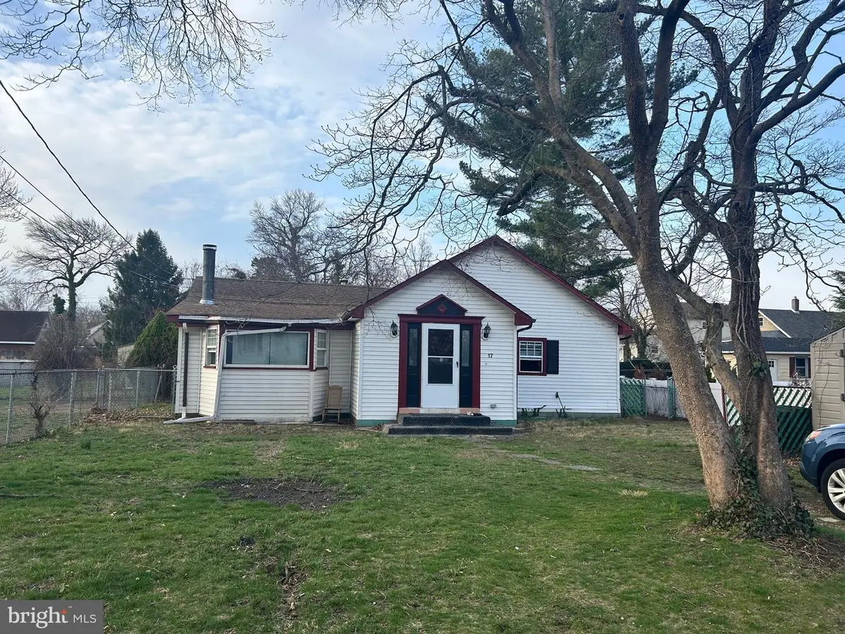 17 Barlow Ave, Gloucester City, NJ 08030 - Image #1