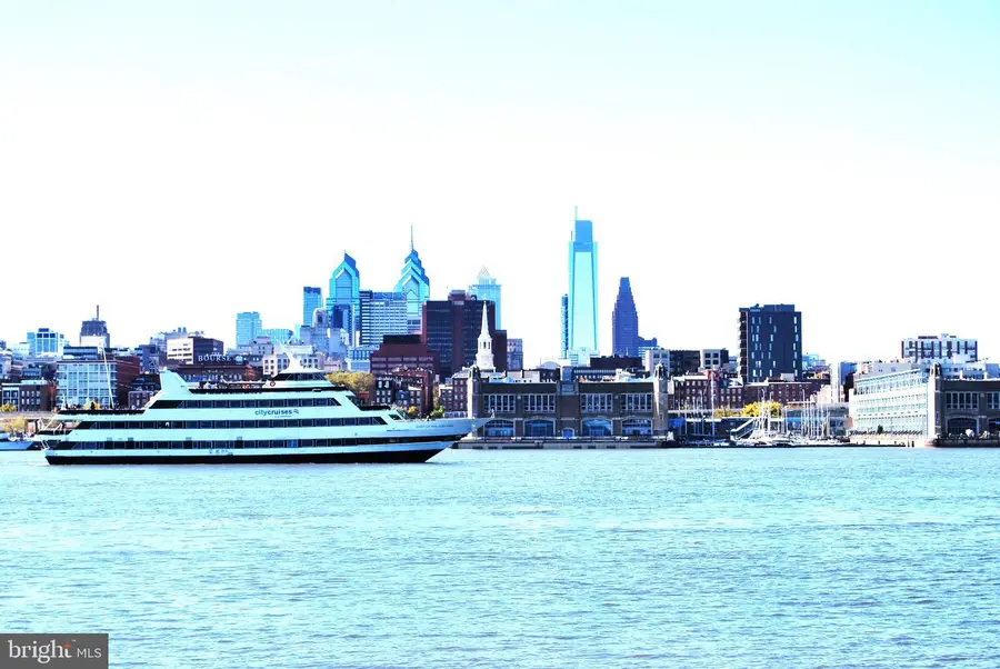 914 Point St, Camden, NJ 08102 - #3