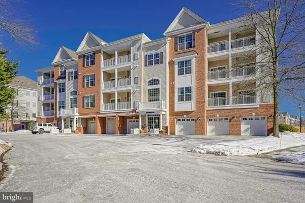 226 Breeders Cup Dr, CHERRY HILL, NJ 08002