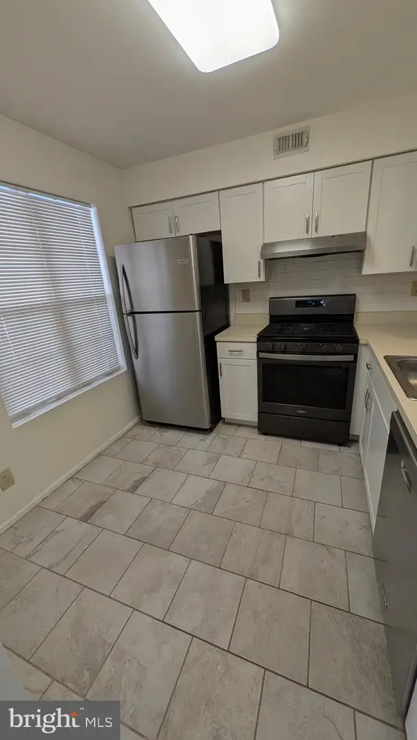 1401 Aberdeen Ln, Blackwood, NJ 08012 - Image #2