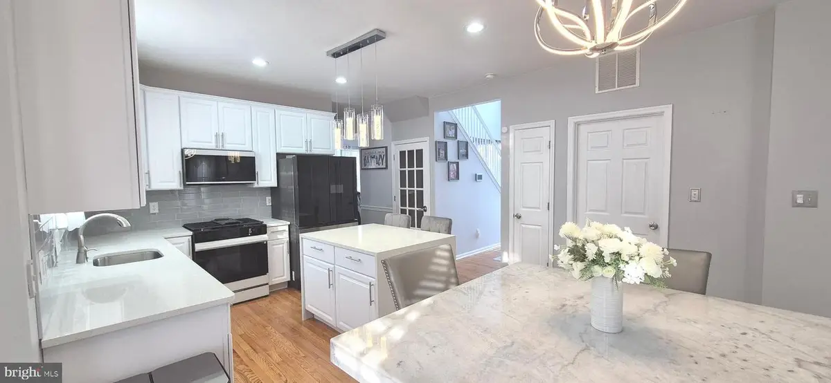 18 Kelly Dr, Sicklerville, NJ 08081 - Image #1