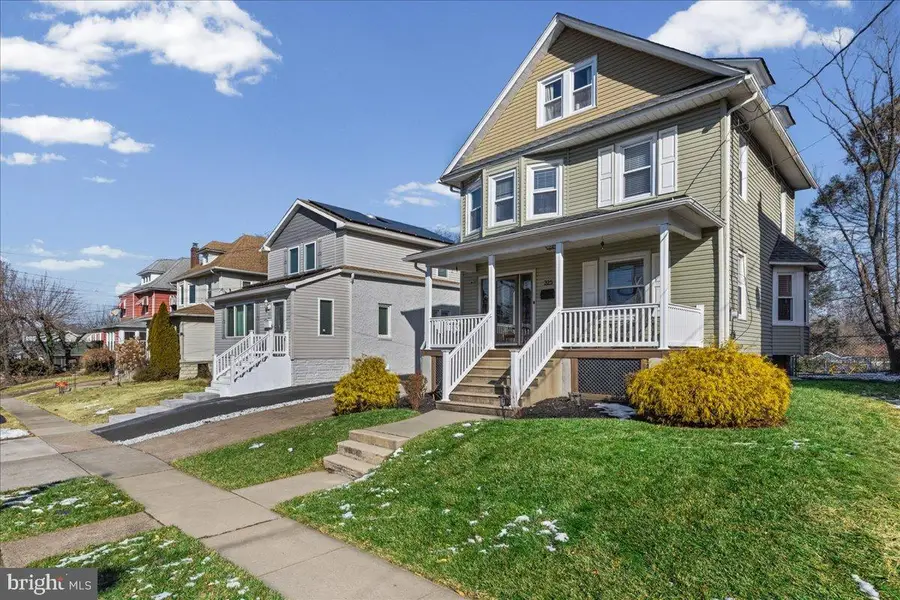 325 Sloan Ave, Oaklyn, NJ 08107 - Image #2