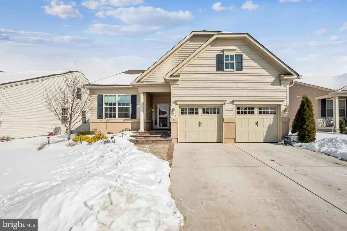 31 Ravenna Dr, West Berlin, NJ 08091 - #1