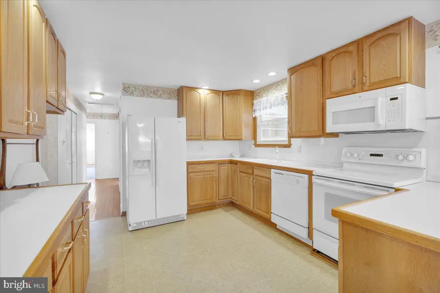 24 Constitution Blvd, Berlin, NJ 08009 - #3