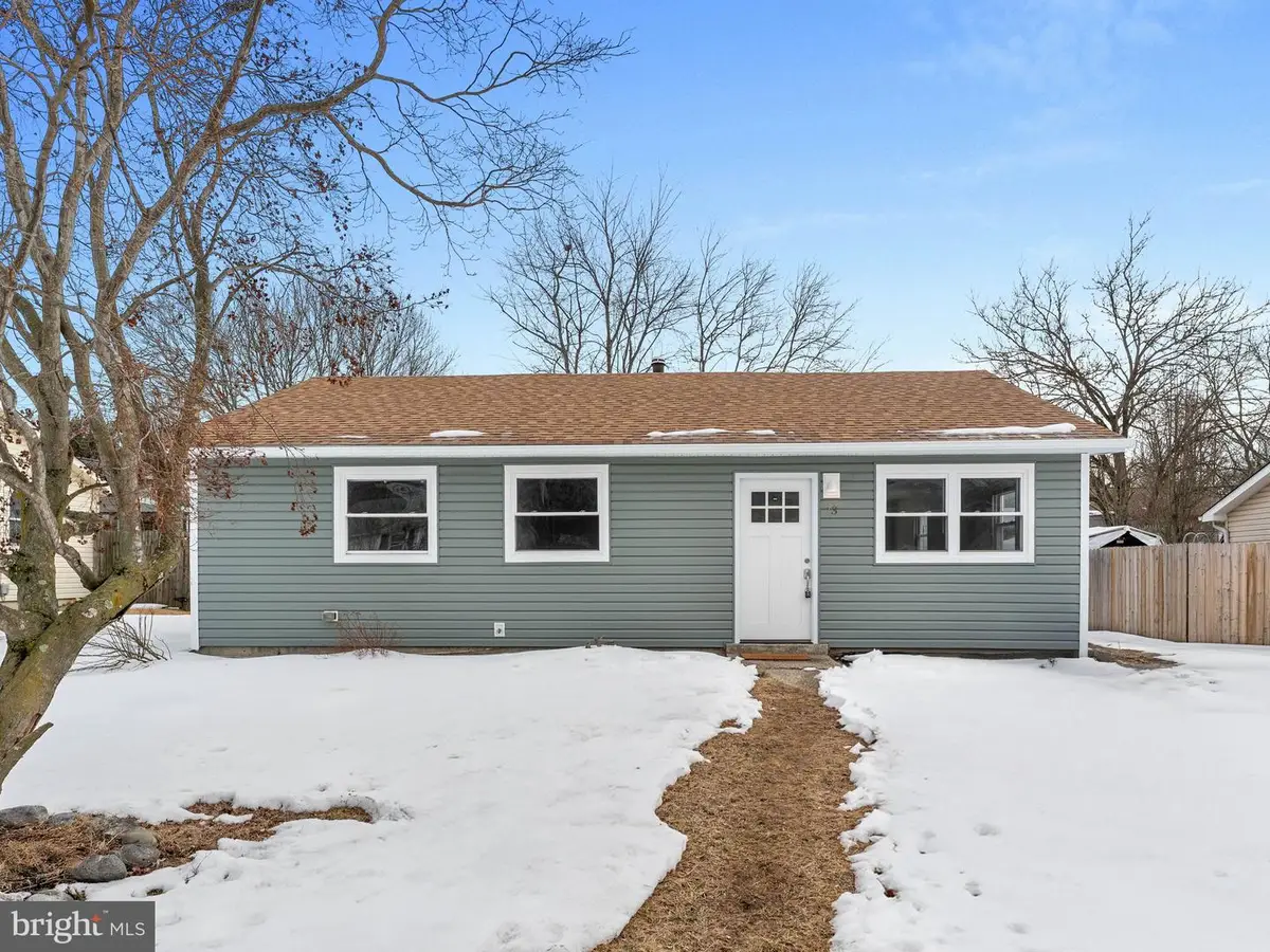 73 Girard Ave, Sicklerville, NJ 08081 - #1