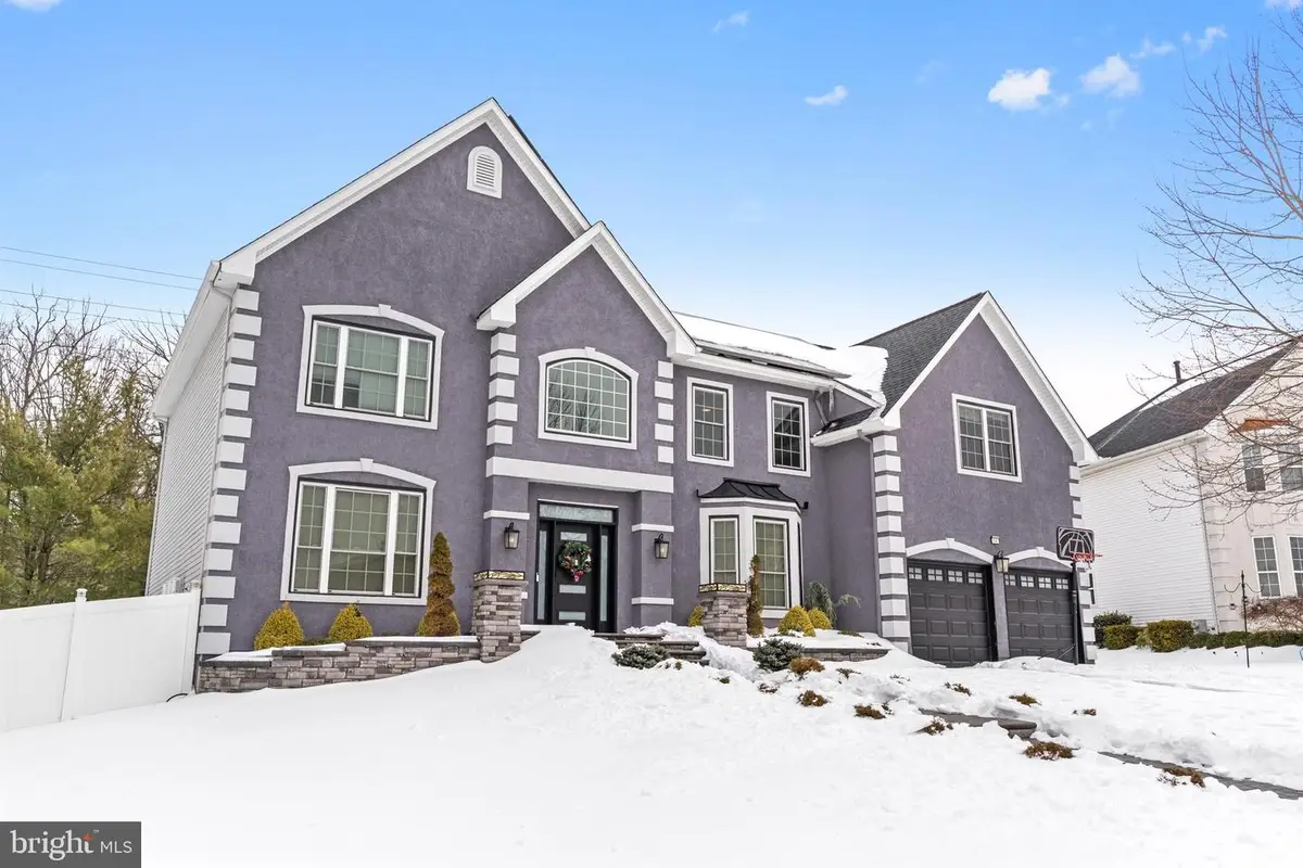 24 Exton Cir, Cherry Hill, NJ 08003 - #1