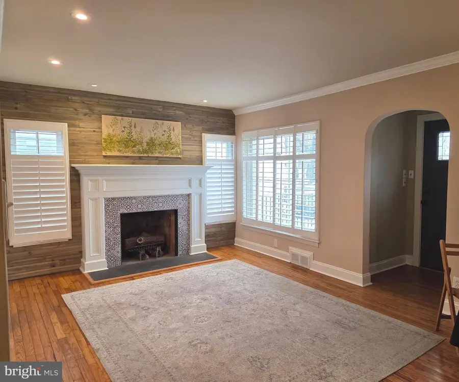 539 W Kings Hwy W, Audubon, NJ 08106 - #3