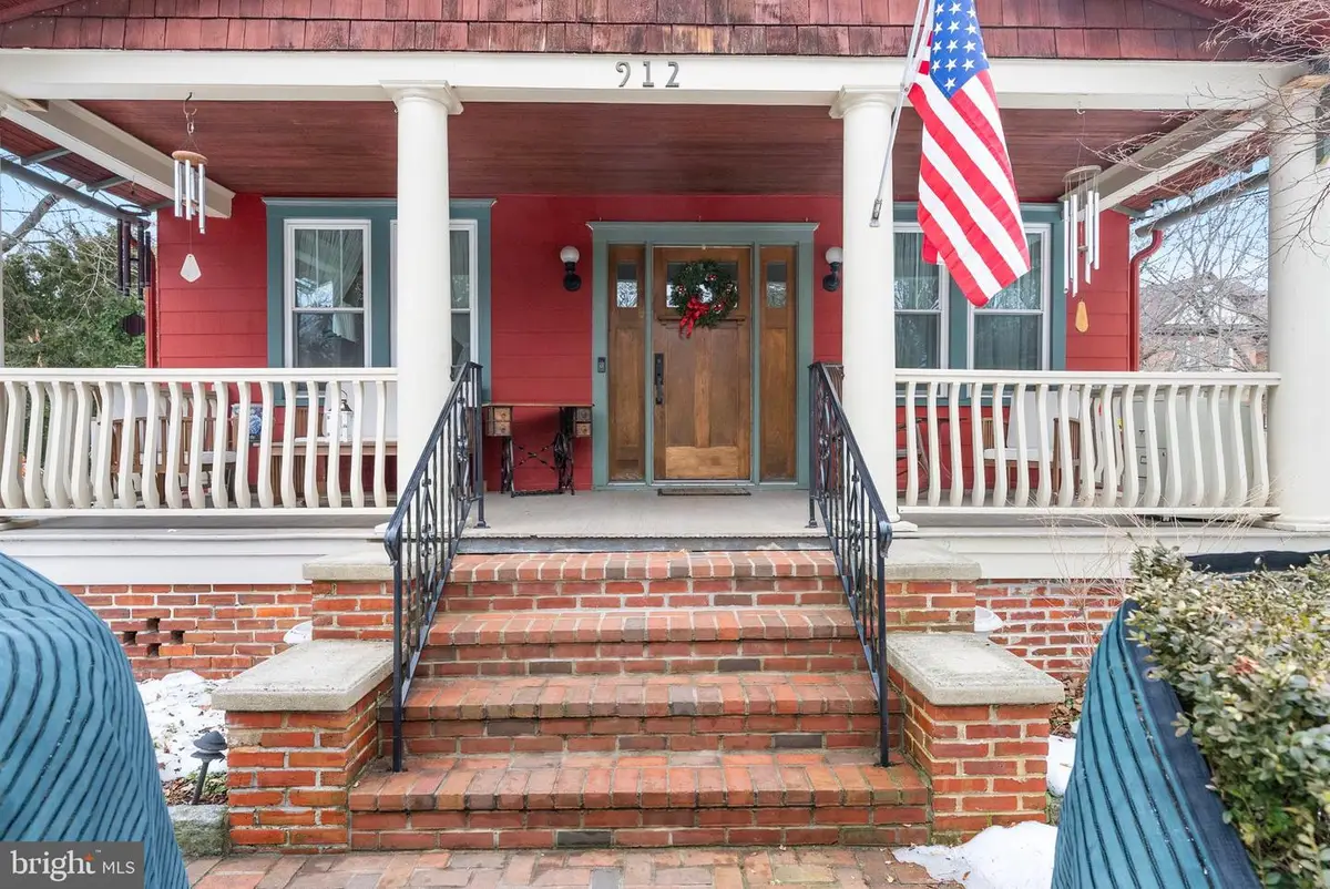 912 Lakeview Ave, Laurel Springs, NJ 08021 - #1