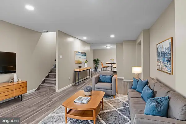 327 Mercer St, GLOUCESTER CITY, NJ 08030