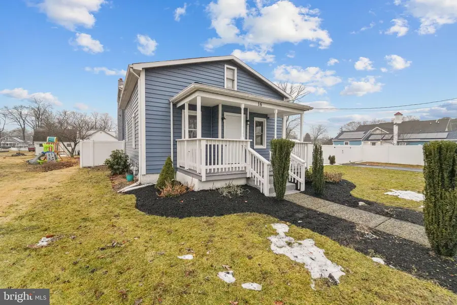 16 E 7th Ave, Pine Hill, NJ 08021 - #2