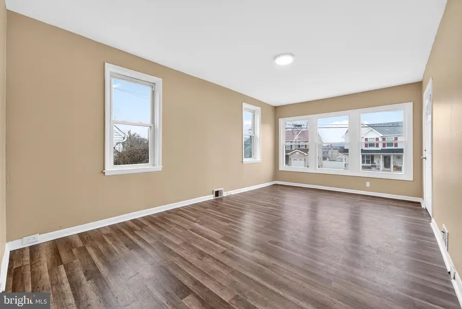 541 Engard Ave, Pennsauken, NJ 08110 - #3