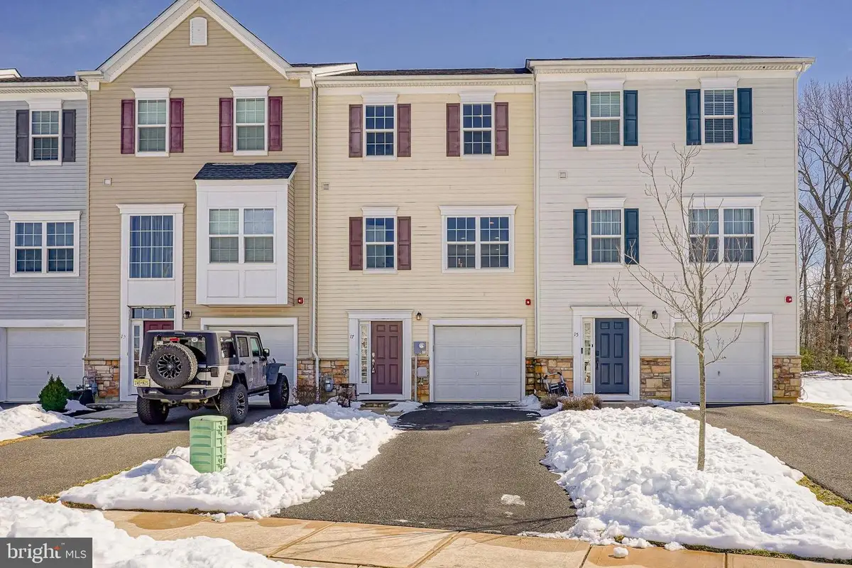 17 Iron Gate Rd, Sicklerville, NJ 08081 - #1