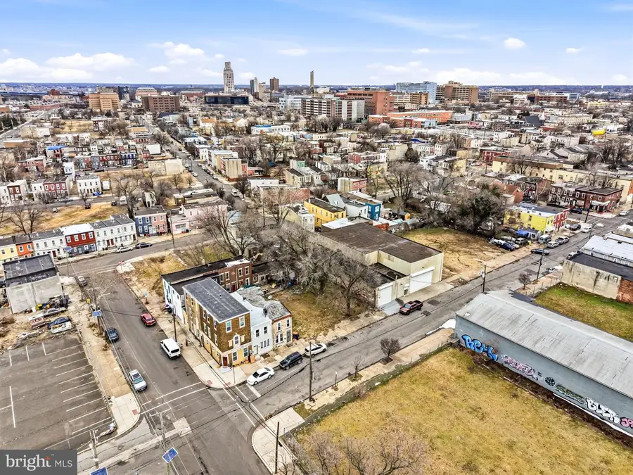 305 Pine St, Camden, NJ 08103 - #2