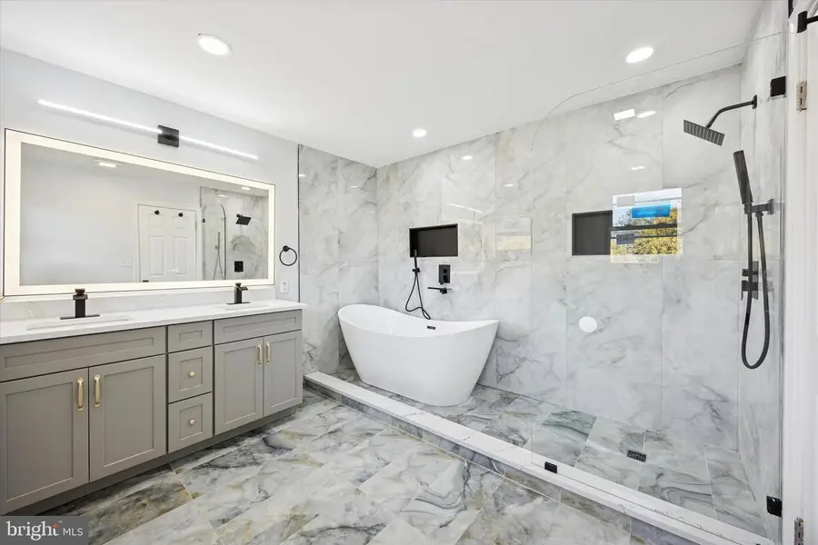 5 S Syracuse Dr, Cherry Hill, NJ 08034 - #2