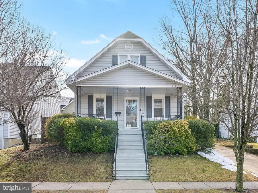 402 Austin Ave, Barrington, NJ 08007 - #2