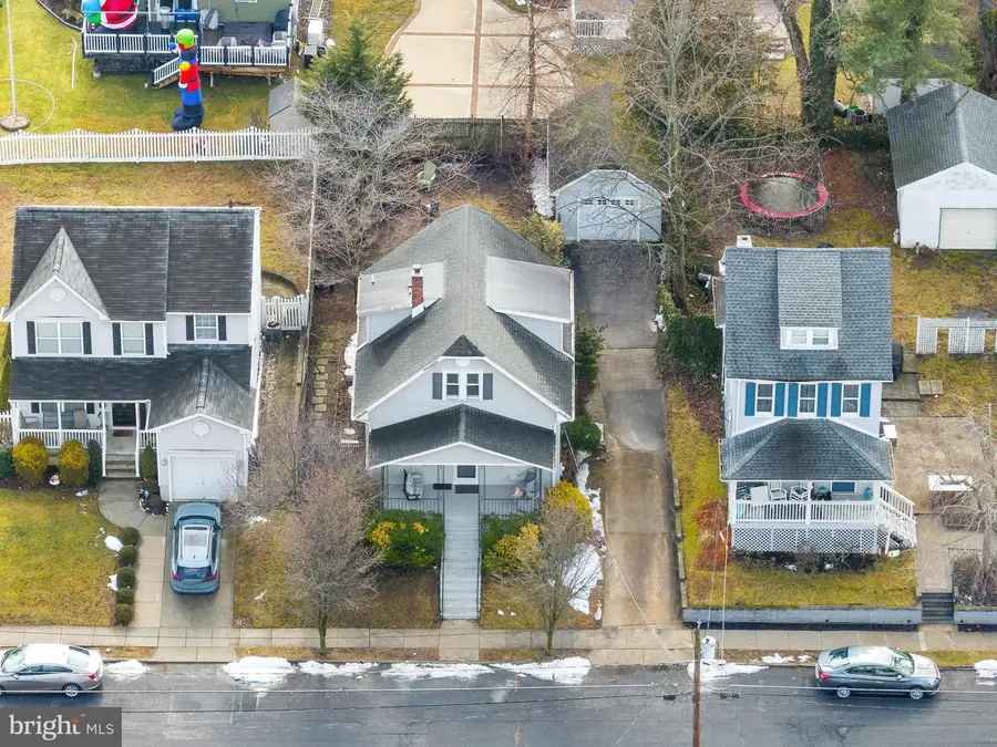 402 Austin Ave, Barrington, NJ 08007 - #3