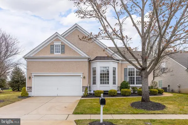 47 Festival Dr, VOORHEES, NJ 08043