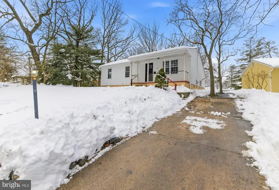 16 E Woodburn Ave, Pine Hill, NJ 08021 - #2