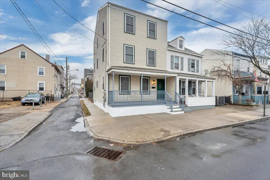 213 Mercer St, Gloucester City, NJ 08030 - #2