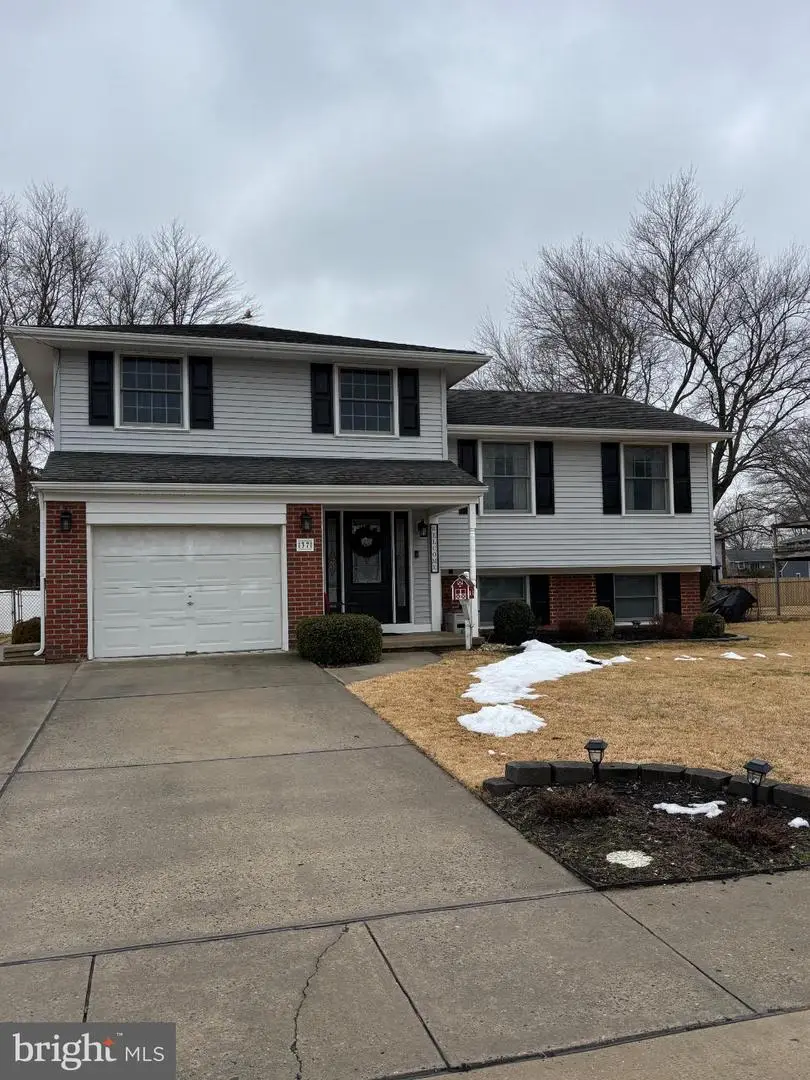 37 Sunnybrook Rd, Stratford, NJ 08084 - #1