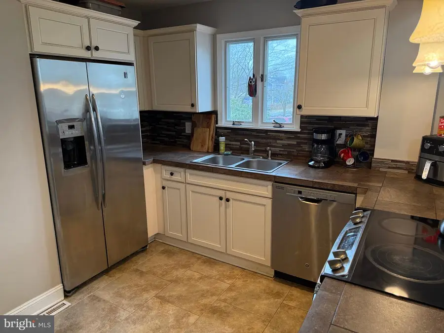 15 Yale Ave, Stratford, NJ 08084 - #2