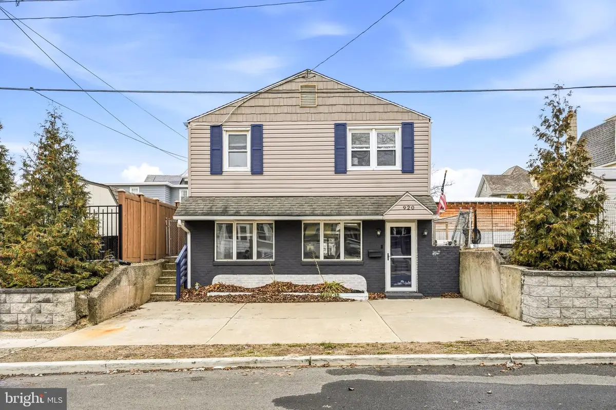 920 Bergen St, Gloucester City, NJ 08030 - #1