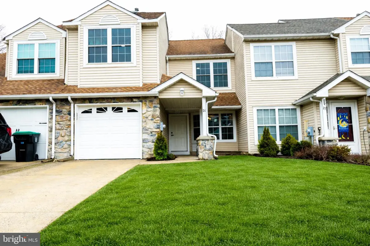 21 Park Side Dr, Sicklerville, NJ 08081 - #1