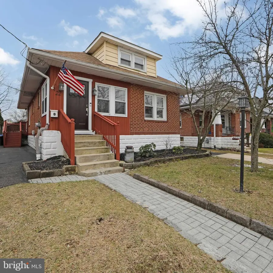 22 W 6th Ave, Runnemede, NJ 08078 - #2