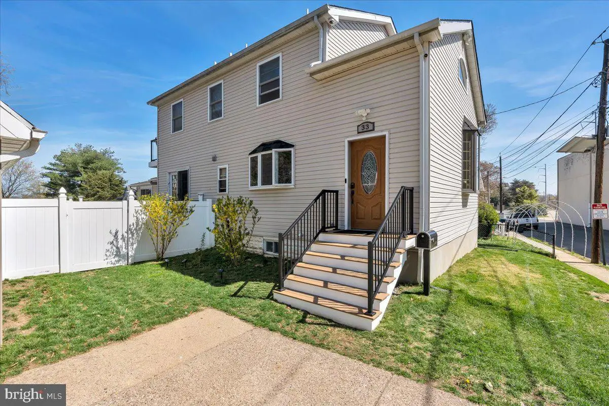 33 Railroad Ave, Bellmawr, NJ 08031 - #1