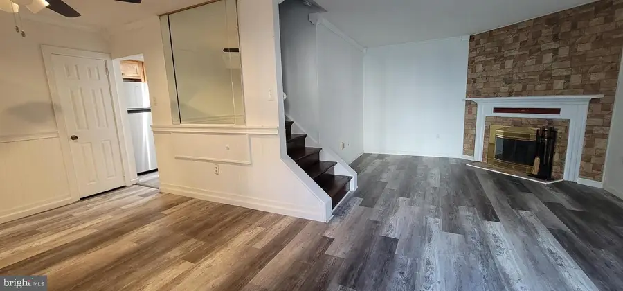 2209 Greenwood Dr, Lindenwold, NJ 08021 - #3