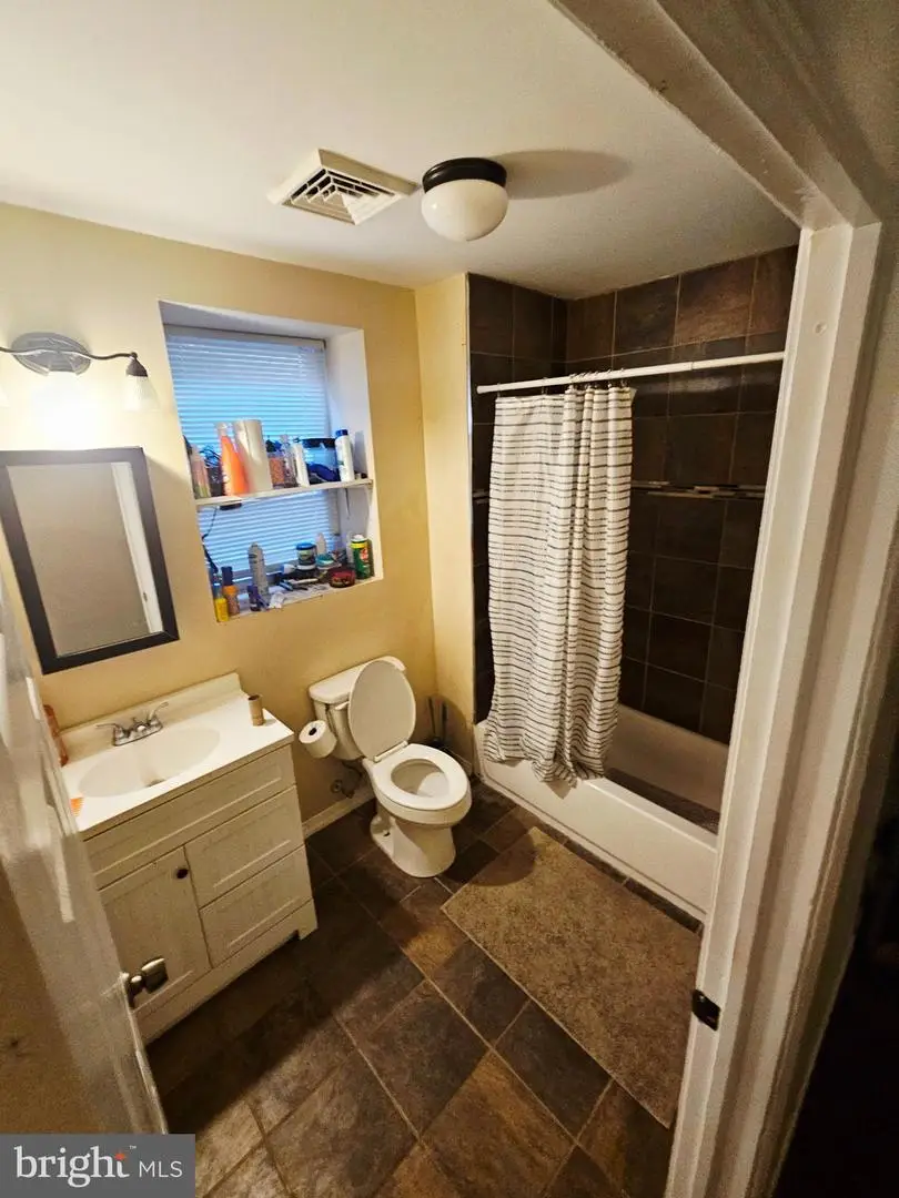 546 Walnut St, Camden, NJ 08103 - #3