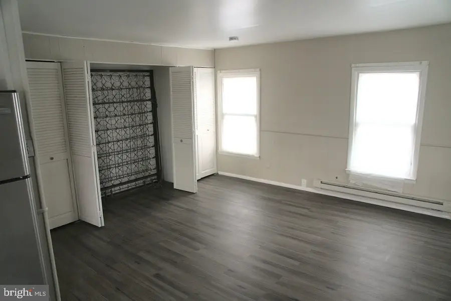 410 Monmouth St, Gloucester City, NJ 08030 - #3