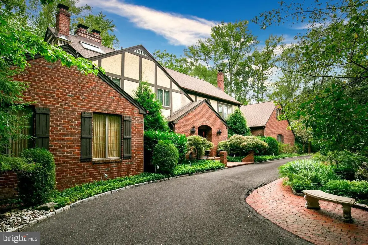 17 Manning Ln, Cherry Hill, NJ 08003 - #1