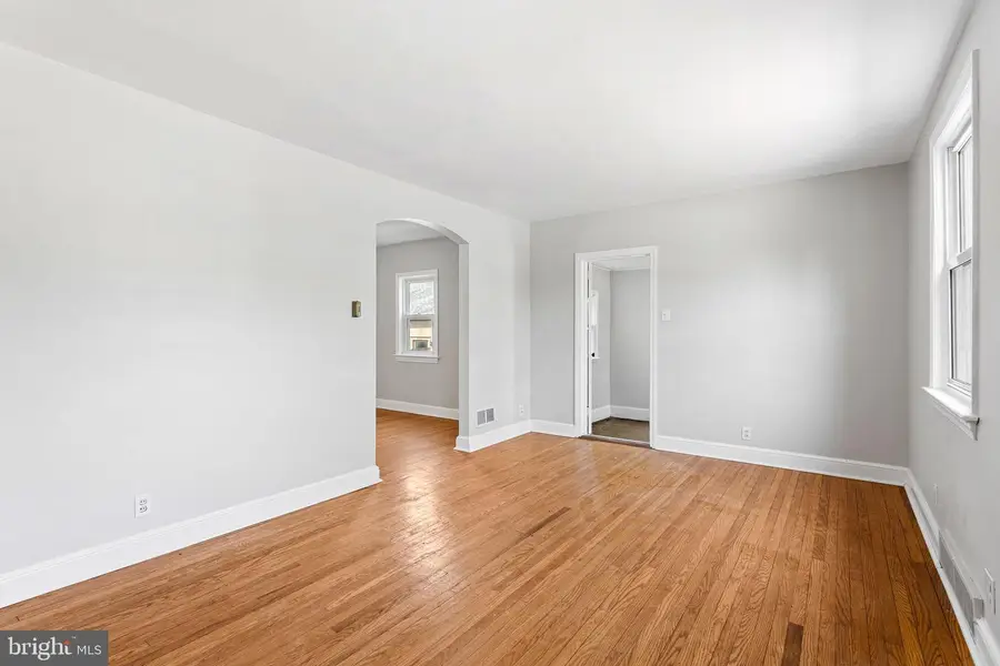 408 Grove St, Haddonfield, NJ 08033 - #3