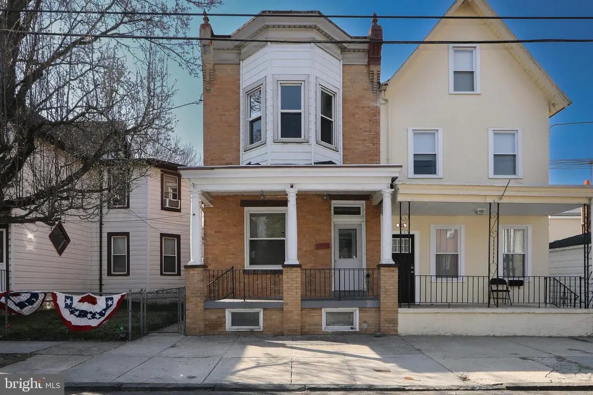 428 Middlesex St, Gloucester City, NJ 08030 - #1