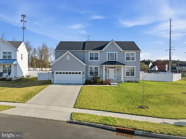 1 Champlain St, SICKLERVILLE, NJ 08081