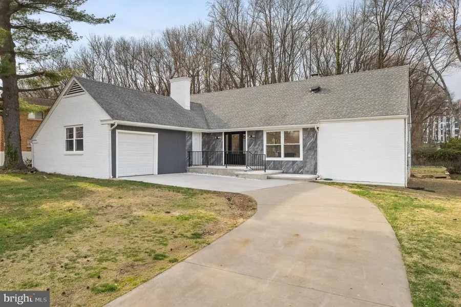 301 Hialeah Dr, Cherry Hill, NJ 08002 - #3