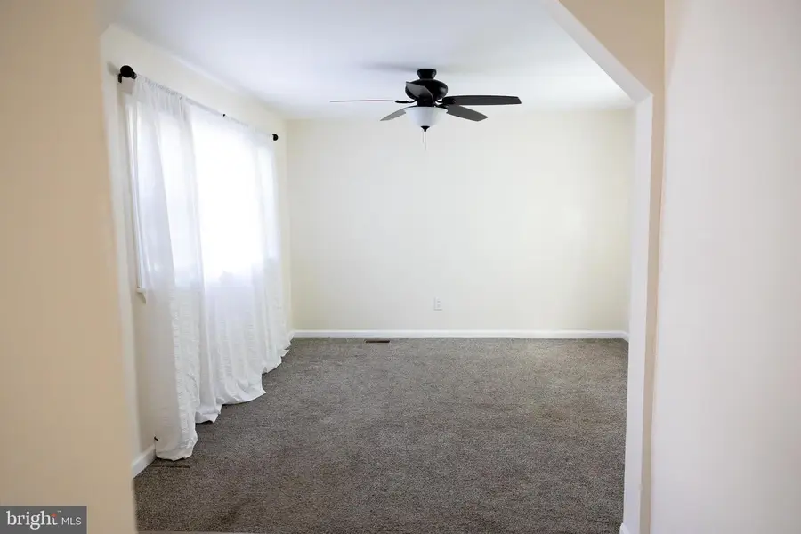 61 Chestnut Ln, Pine Hill, NJ 08021 - #3