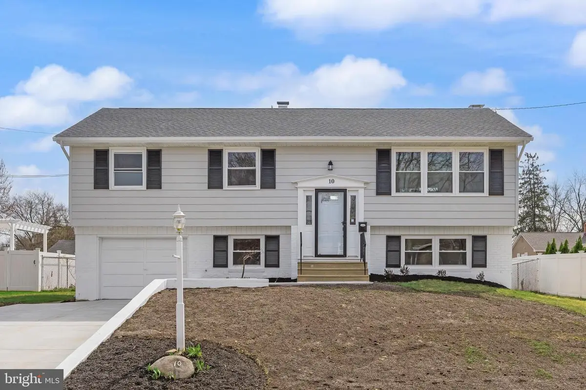 10 Cobblestone Rd, Cherry Hill, NJ 08003 - #1