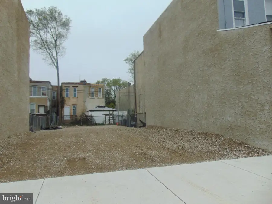 911 Fern St, Camden, NJ 08102 - #2