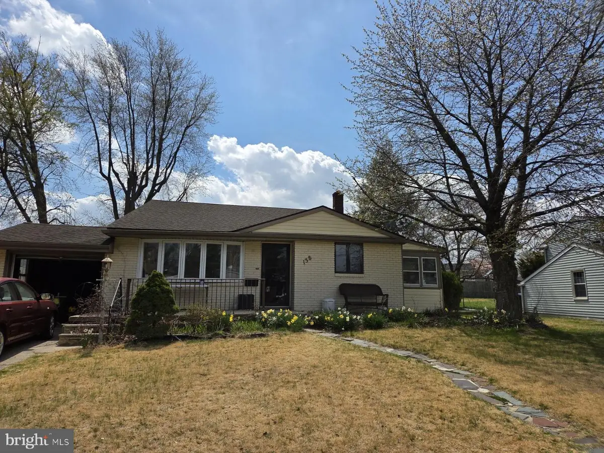 138 Cardinal Dr, Bellmawr, NJ 08031 - #1