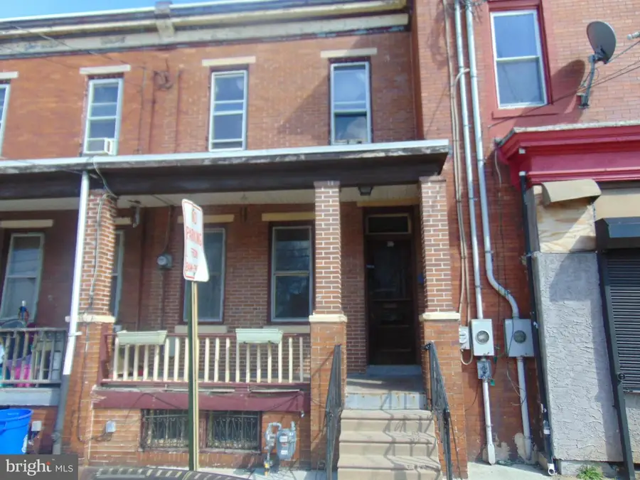 902 N 7th St, Camden, NJ 08102 - #3