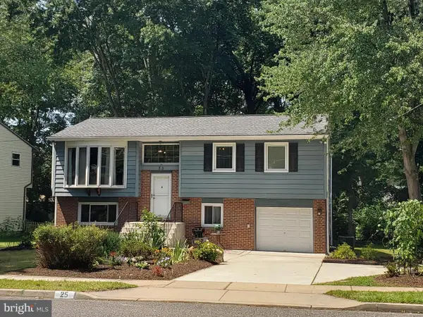 25 Green Vale Rd, CHERRY HILL, NJ 08034