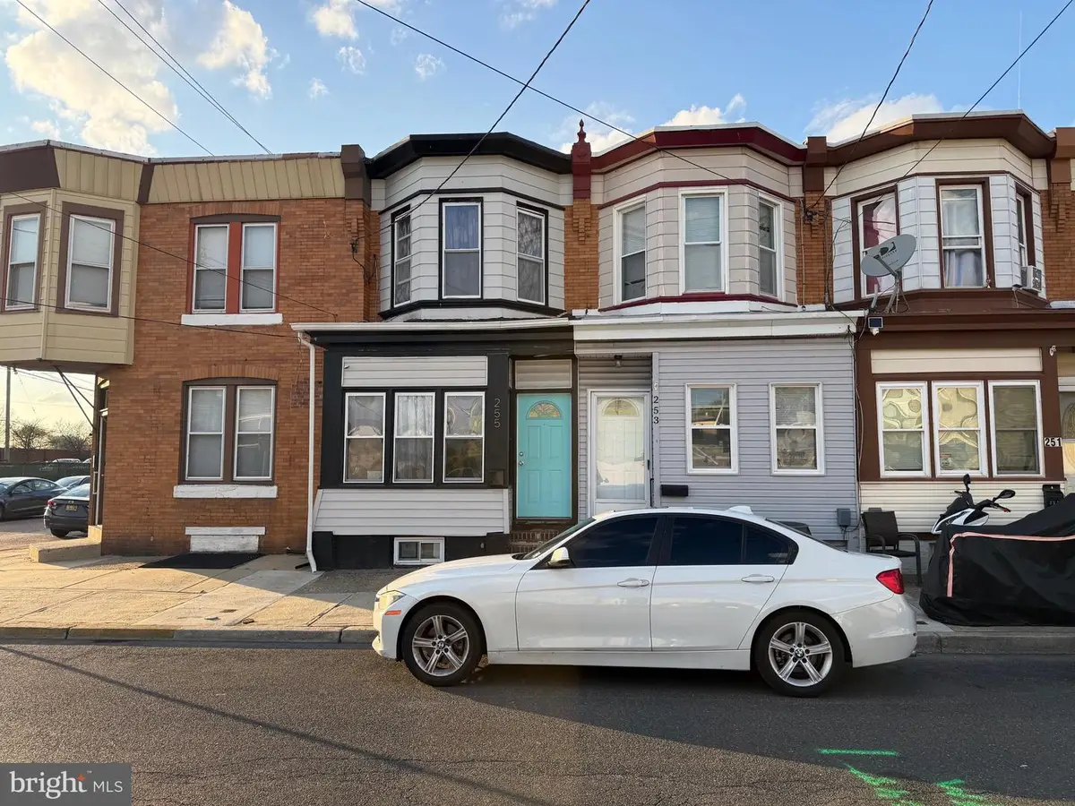255 3rd St, Gloucester City, NJ 08030 - #1