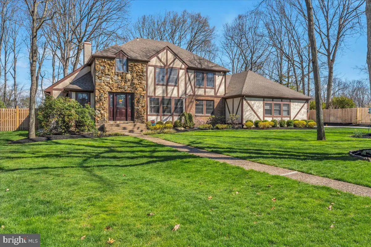 6 Edelweiss Ln, Voorhees, NJ 08043 - #1