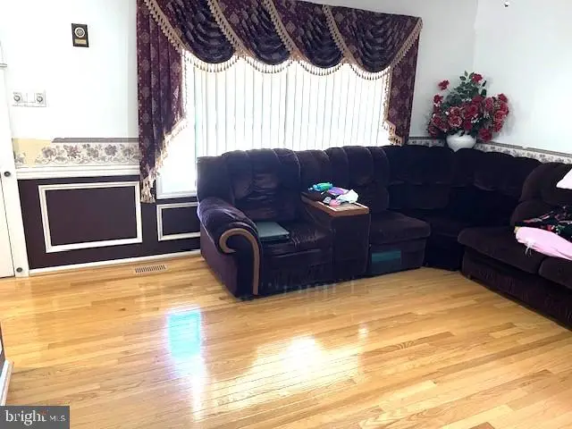 406 Valley Run Dr, Cherry Hill, NJ 08002 - #3