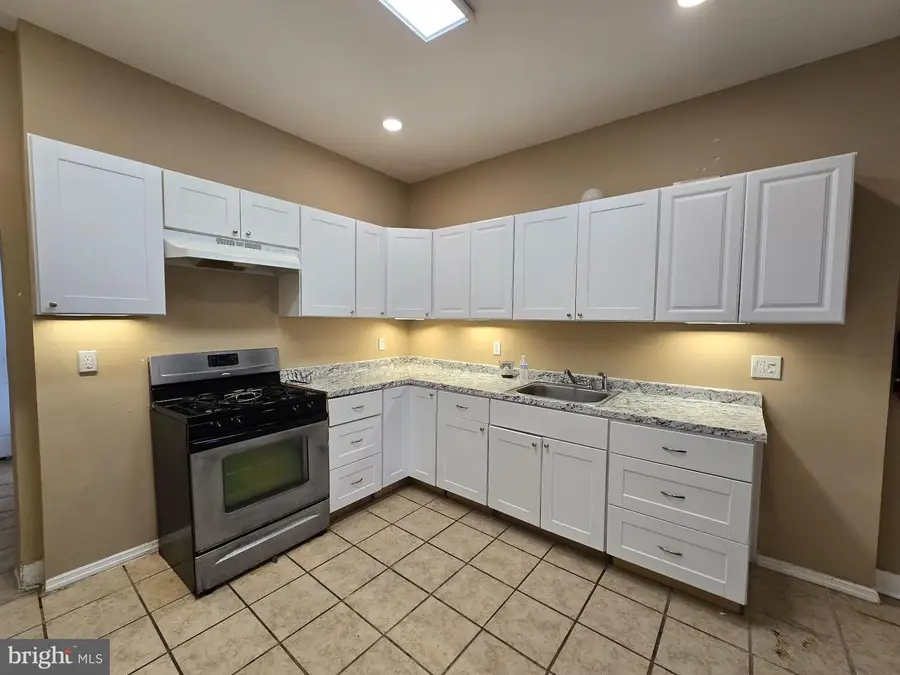 Address Withheld By Seller, Camden, NJ 08104 - #3