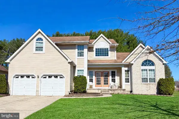 102 Christmas Tree, SICKLERVILLE, NJ 08081