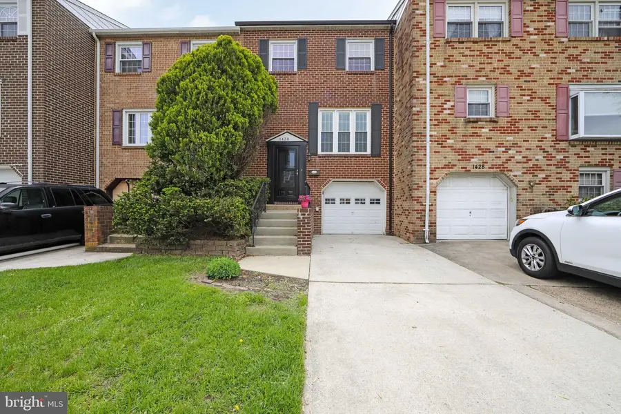 1430 S Collins Ct, Blackwood, NJ 08012 - #2